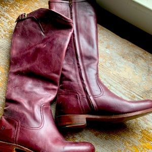 Vintage pair of Frye Boots, size 8